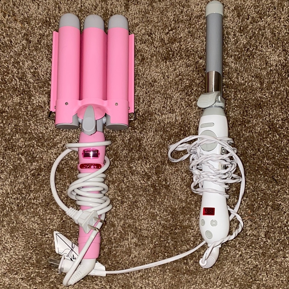 SOLD!! 7/9/21 Mermaid crimper and beach waver wand